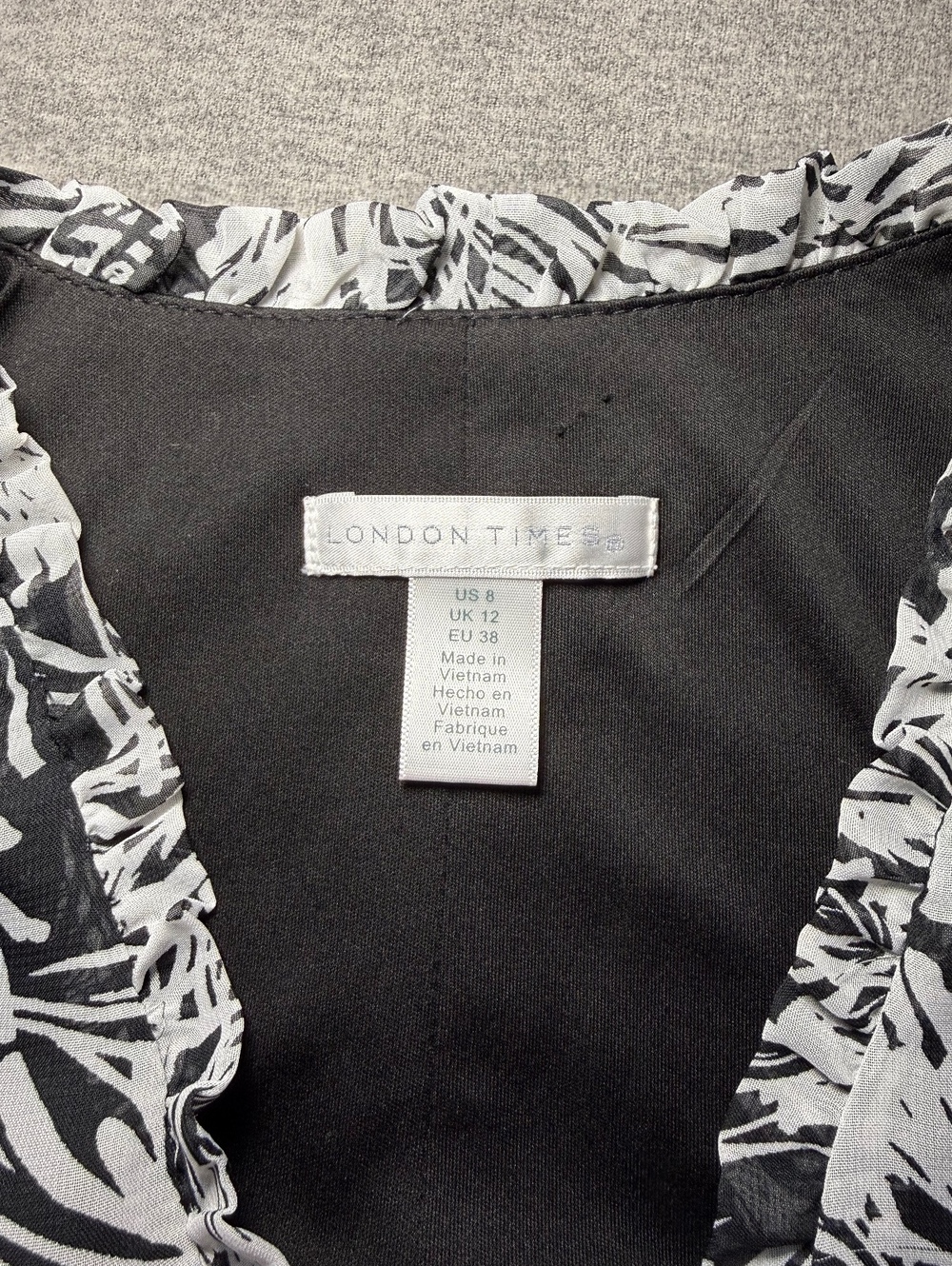 London Times Womens Size 8 Black White Tropical Print Sleeveless Maxi Dress - Picture 6 of 13
